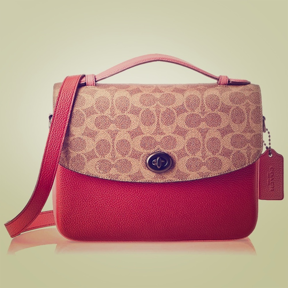 Coach signature leather Cassie crossbody